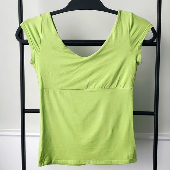 V-neck Top Lime Green Color - Picture 2 of 4